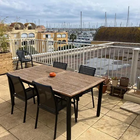 Apartment Appt 80 M2 Vue Port Avec Baignoire Balneo