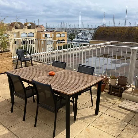 Appt 80 M2 Vue Port Avec Baignoire Balneo 아파트 *